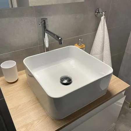 Cubus Nest Varsovie